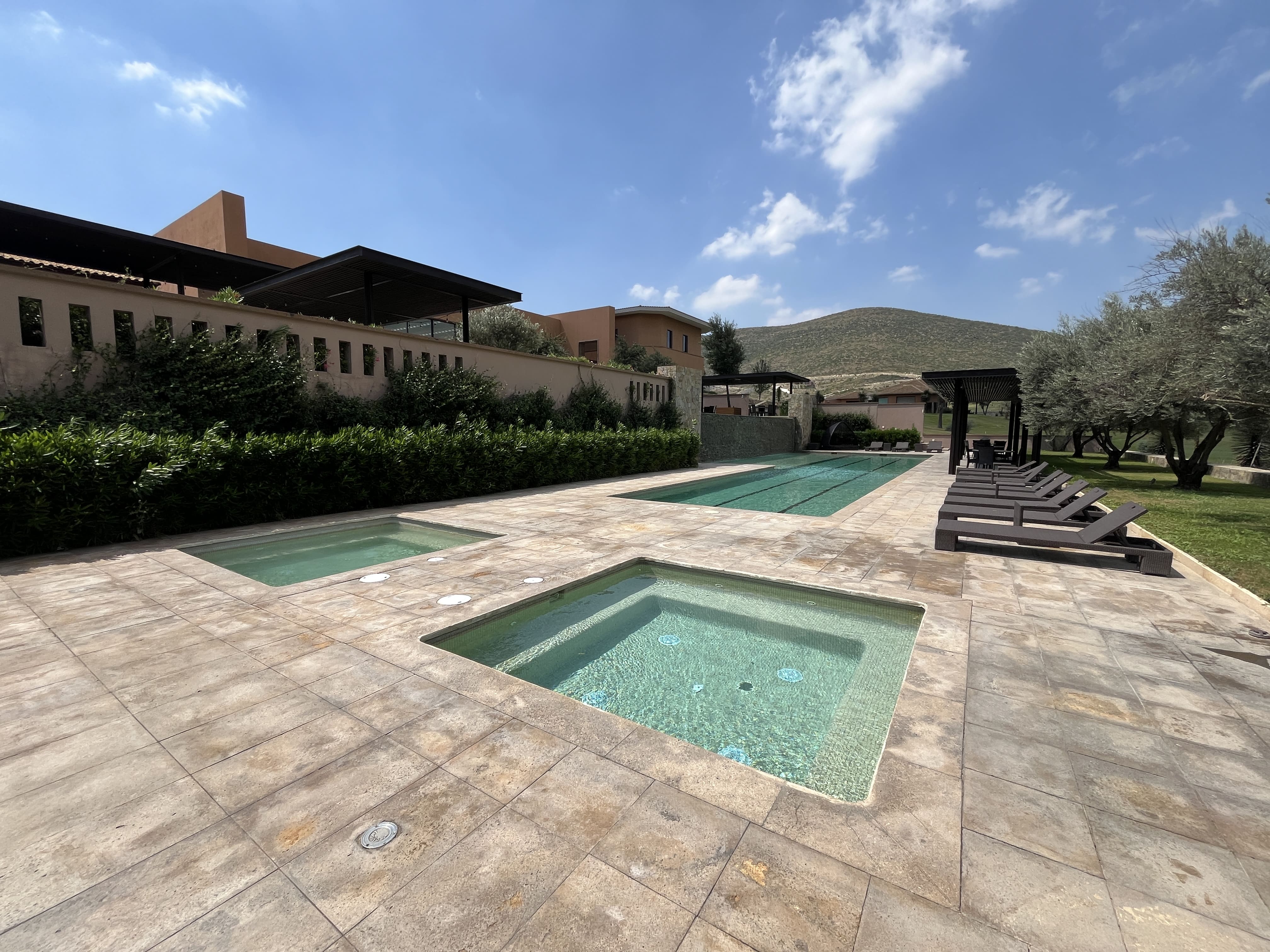 Albercas y jacuzzi Terralta
